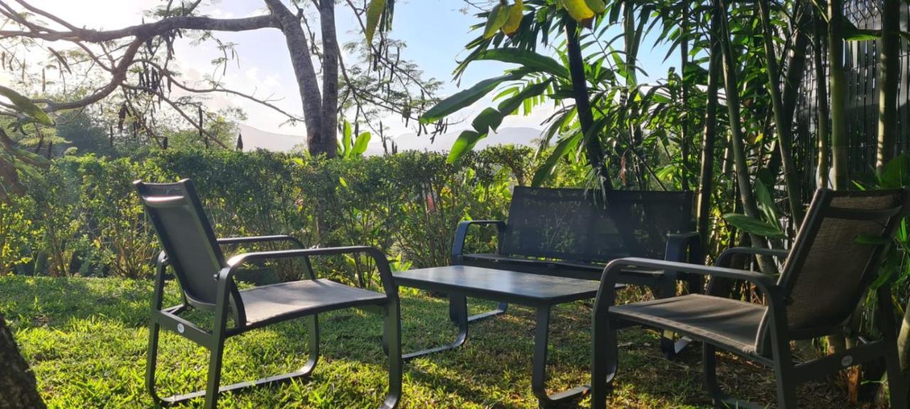 Villa Kumquat Avec Piscine Et Vue Sur Les Montagnes Petit-Bourg Bagian luar foto